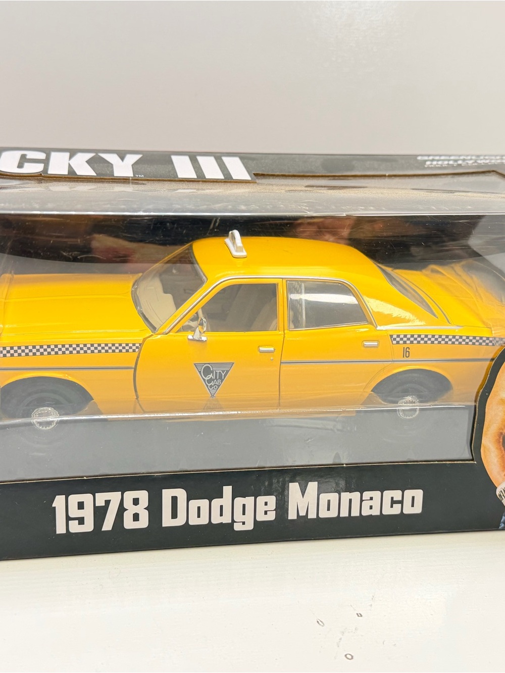 Green light 1978 Dodge Monaco Yellow Taxi Diecast Car